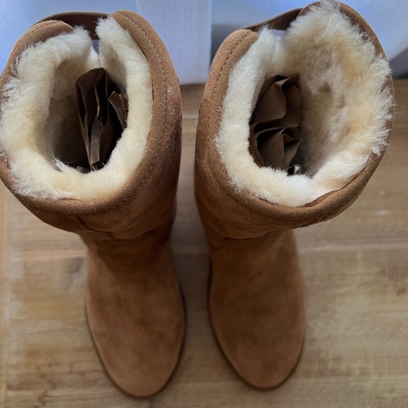 UGG Romely Cuffable in Chestnut Brown - Picture 3 of 10
